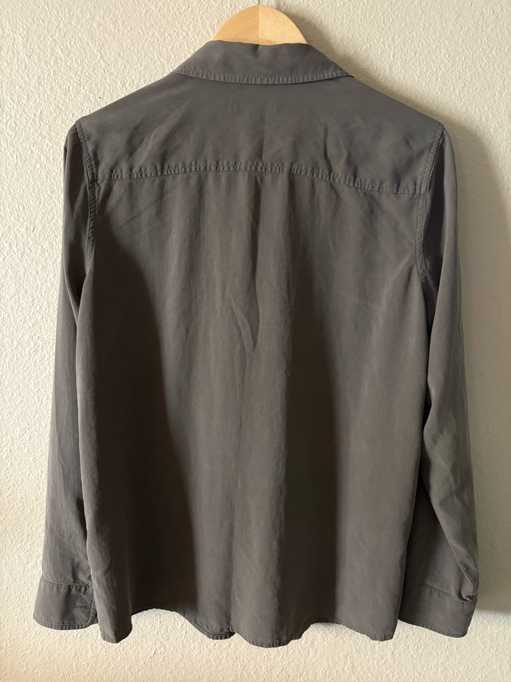 Orvis 100% Silk Button Up Blouse Women's Large Olive Taupe Shirt - Picture 5 of 7